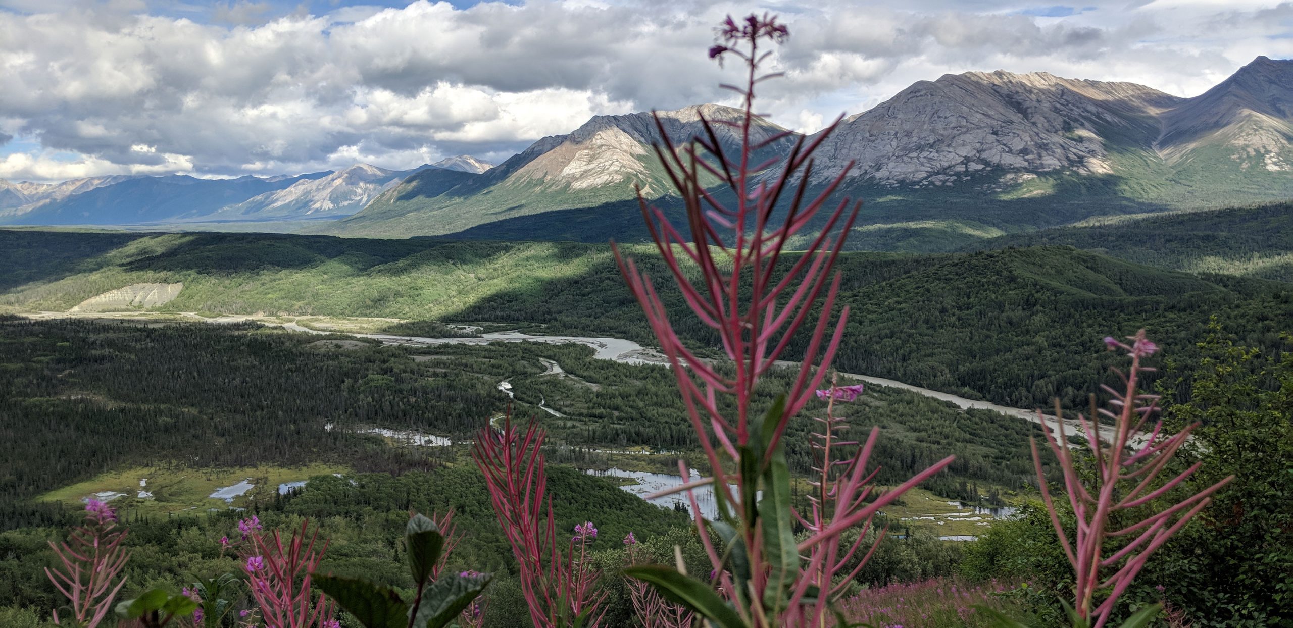 Sediments Creek Hike - Tatshenshini Rafting