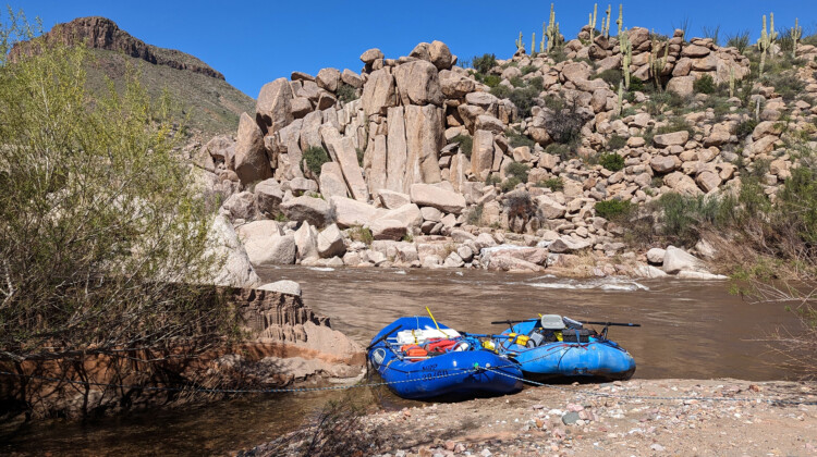 Salt River Rafting - Lunch break - Photo: Pete Wallstrom